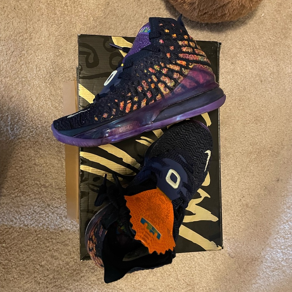BRAND NEW✨🛸Space Jam KD Nikes